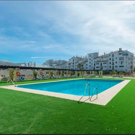 Center Puerto Banus 公寓 *