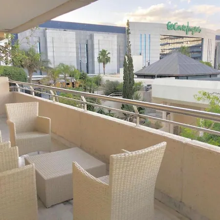 Apartment Center Puerto Banus *