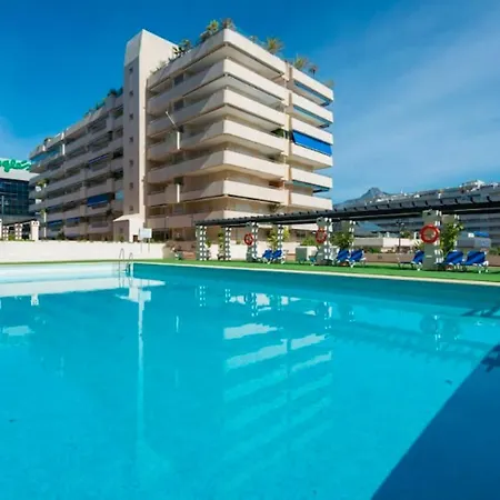 Center Puerto Banus * Μαρμπέλλα